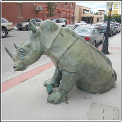 路邊犀牛銅雕塑鑄造